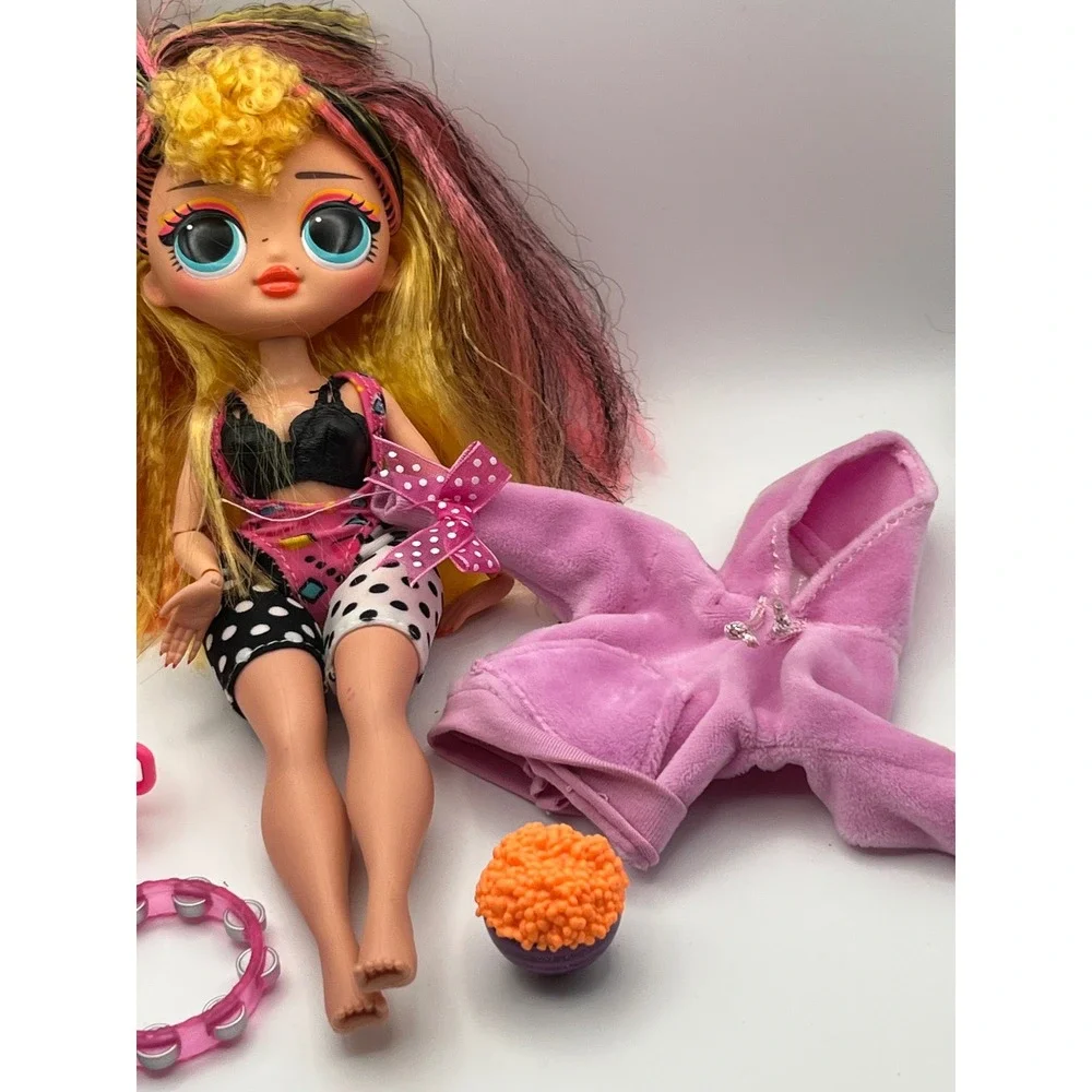 LOL Surprise OMG Remix Pop BB Fashion Doll Pink Yellow Hair Music Accessories